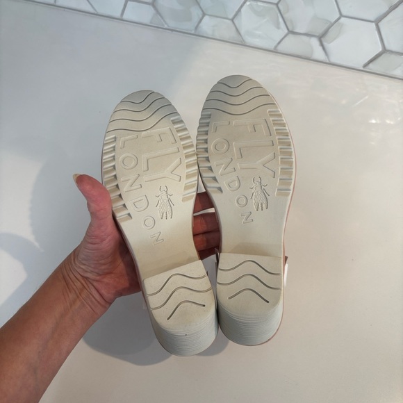 FLY LONDON CUPIDO PEEP, TOE SANDAL
NEW main image 0